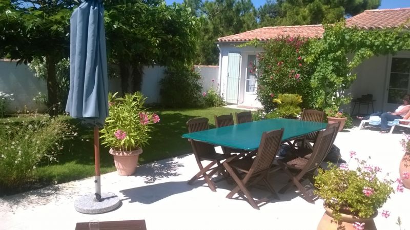 Photo 1 : NC d'une maison située à La Couarde-sur-mer, île de Ré.