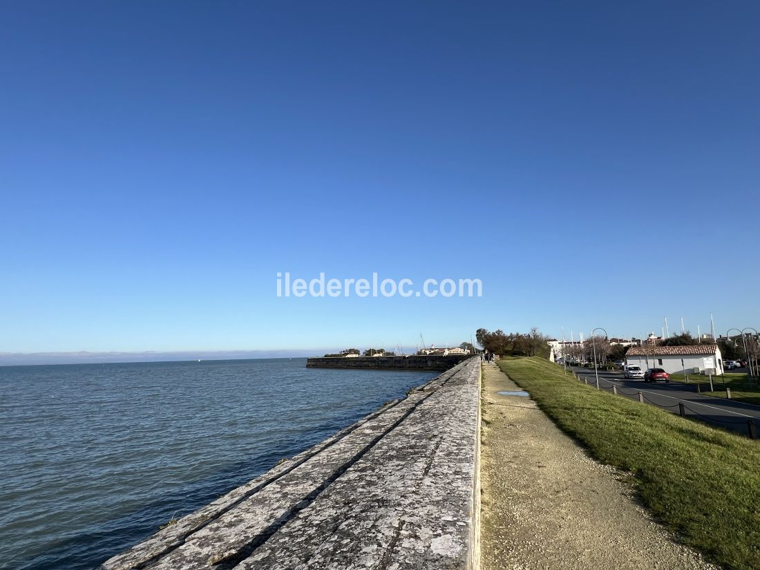 Photo 11 : NC d'une maison situ&eacute;e &agrave; Saint-Martin-de-R&eacute;, &icirc;le de R&eacute;.