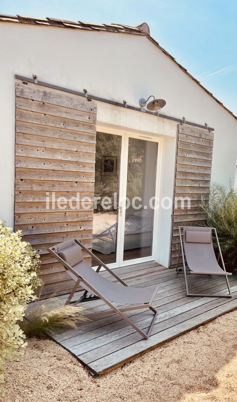 Photo 22 : TERRASSE d'une maison située à Sainte-Marie-de-Ré, île de Ré.