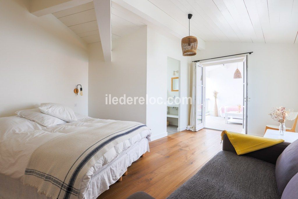 Photo 16 : NC d'une maison situ&eacute;e &agrave; Sainte-Marie-de-R&eacute;, &icirc;le de R&eacute;.