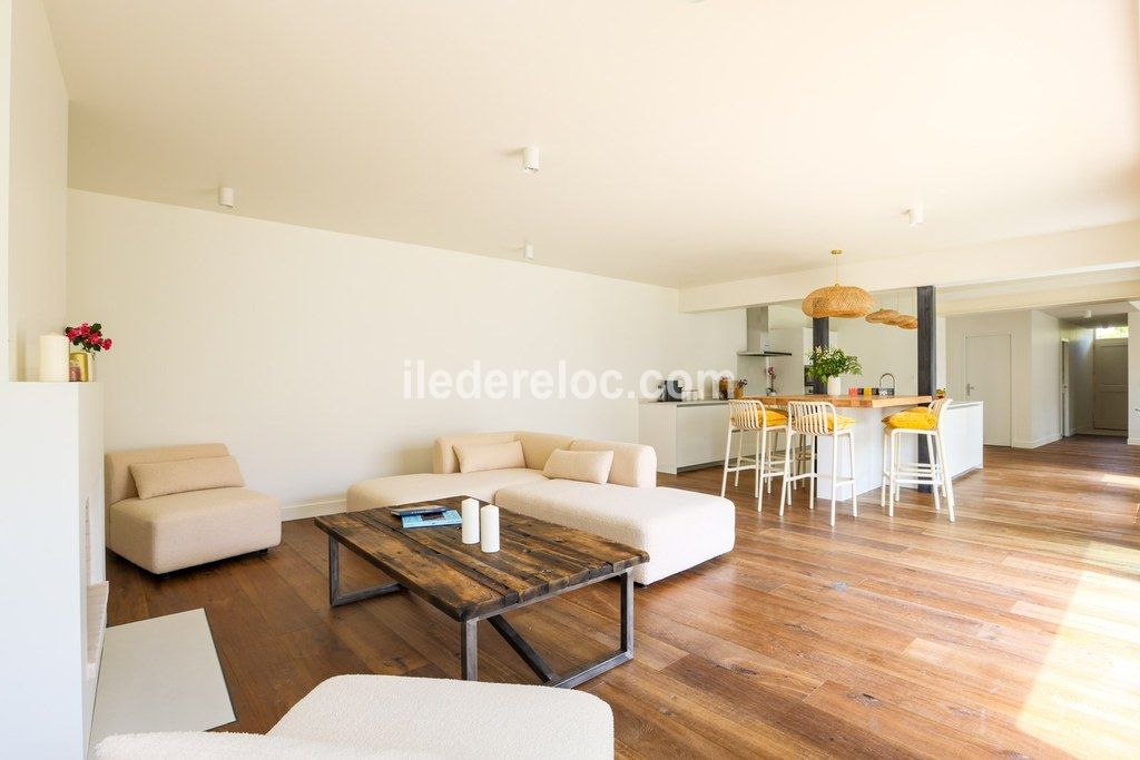 Photo 11 : NC d'une maison situ&eacute;e &agrave; Sainte-Marie-de-R&eacute;, &icirc;le de R&eacute;.