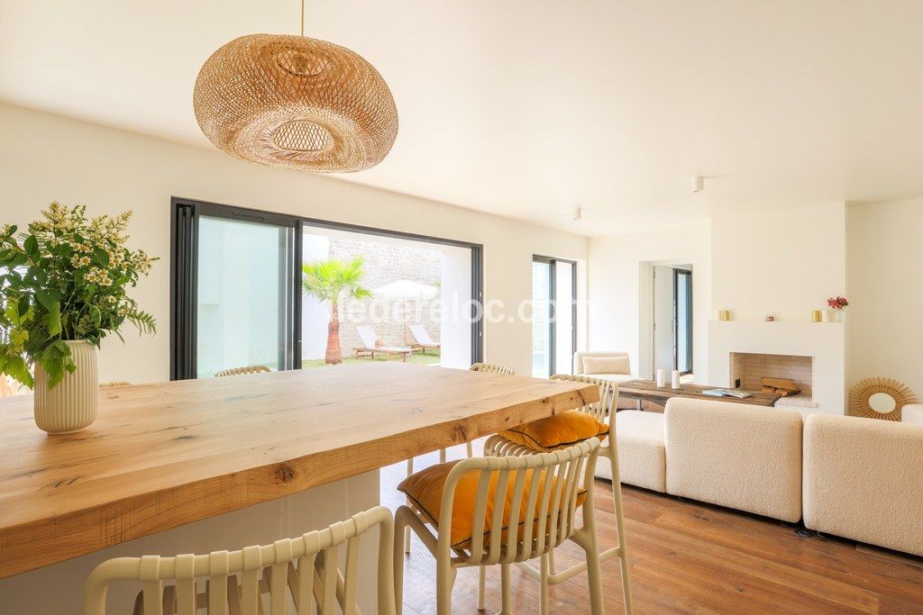 Photo 13 : NC d'une maison situ&eacute;e &agrave; Sainte-Marie-de-R&eacute;, &icirc;le de R&eacute;.