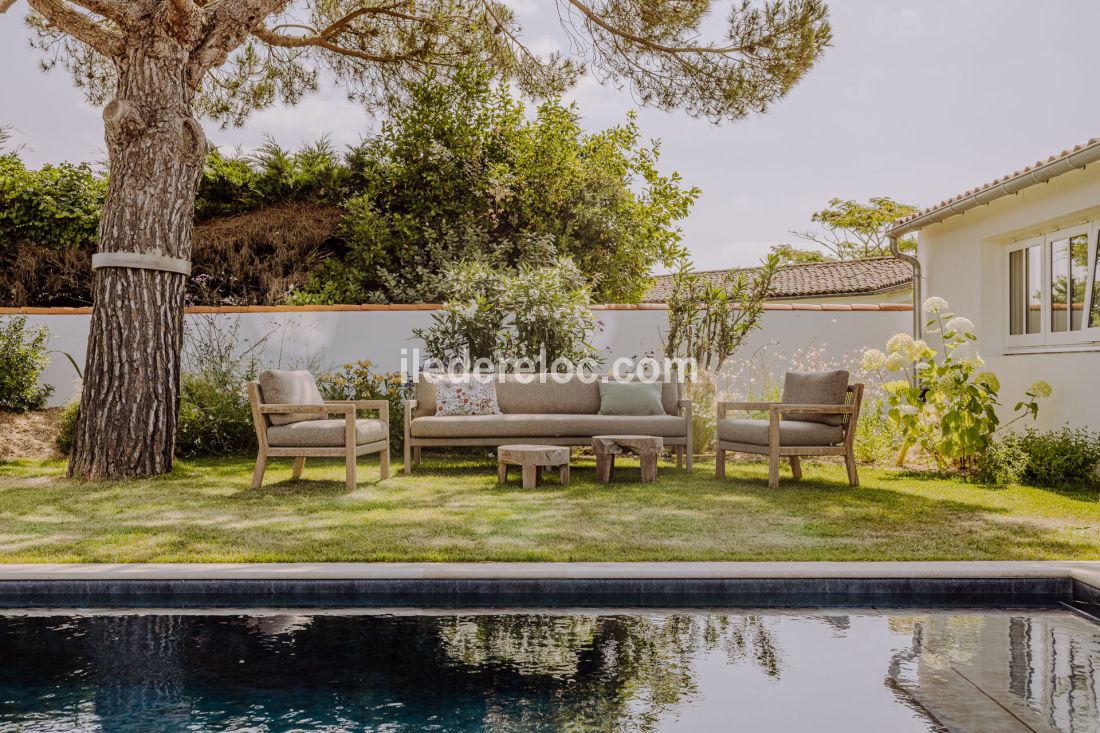 Photo 46 : JARDIN d'une maison située à Loix, île de Ré.