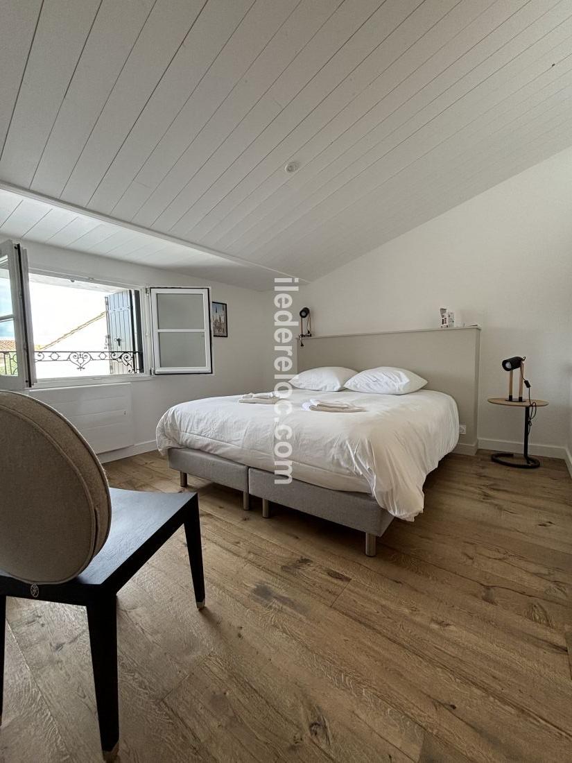 Photo 7 : CHAMBRE d'une maison située à La Flotte-en-Ré, île de Ré.