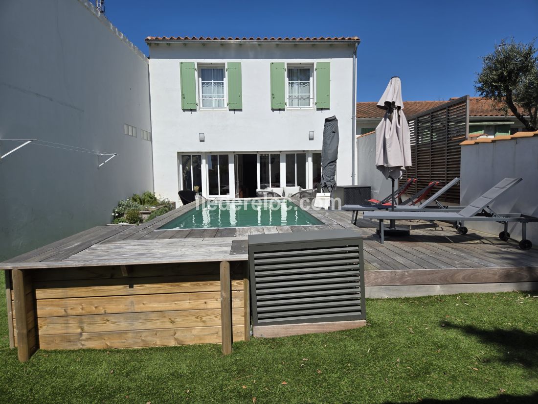 Photo 19 : JARDIN d'une maison située à Rivedoux-Plage, île de Ré.