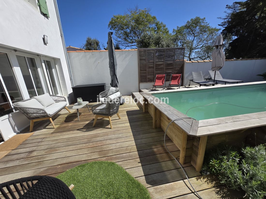 Photo 20 : TERRASSE d'une maison située à Rivedoux-Plage, île de Ré.