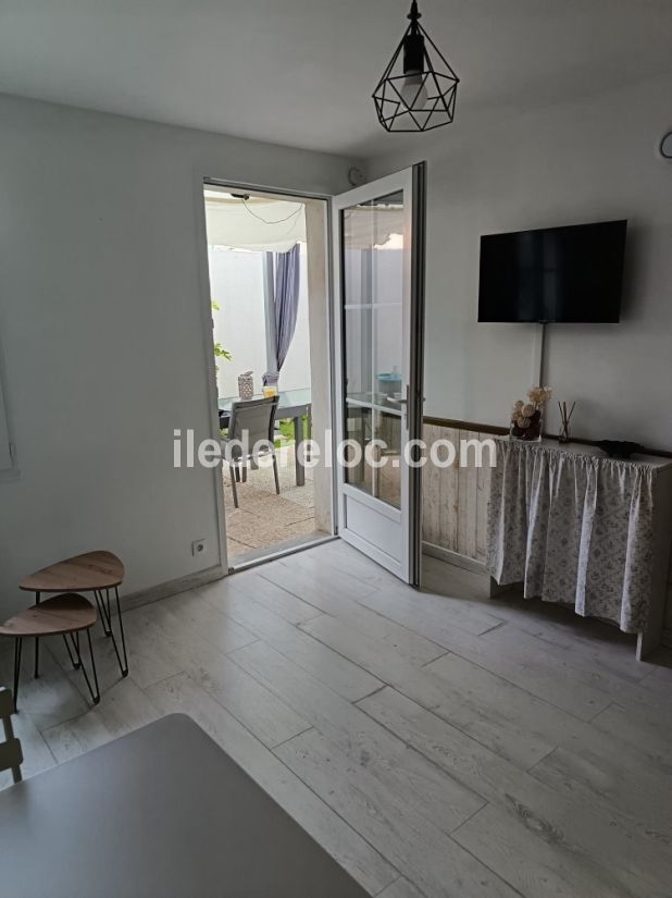 Photo 8 : SEJOUR d'une maison situ&eacute;e &agrave; Saint-Martin-de-R&eacute;, &icirc;le de R&eacute;.