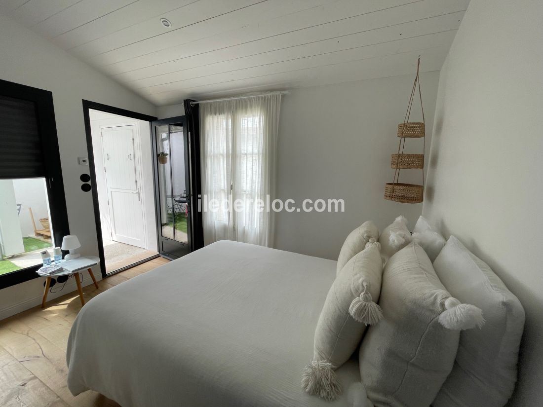 Photo 4 : CHAMBRE d'une maison située à Le Bois-Plage-en-Ré, île de Ré.
