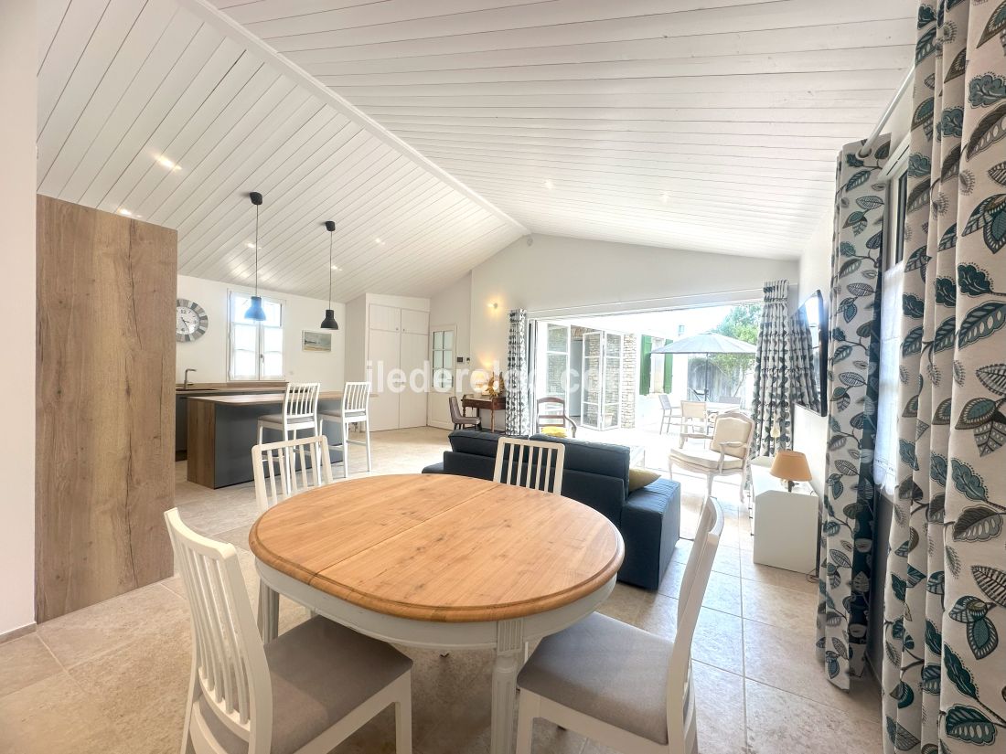 Photo 8 : NC d'une maison située à Le Bois-Plage-en-Ré, île de Ré.