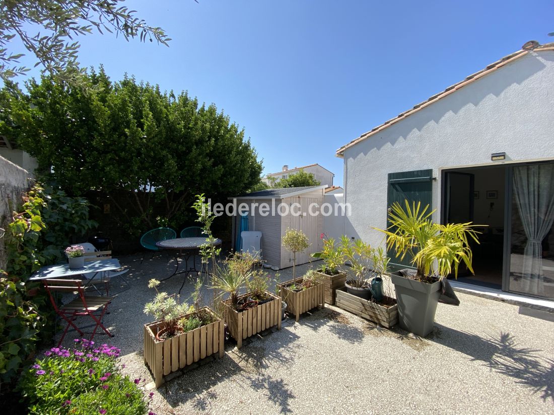 Photo 12 : EXTERIEUR d'une maison située à Saint-Clément-des-Baleines, île de Ré.