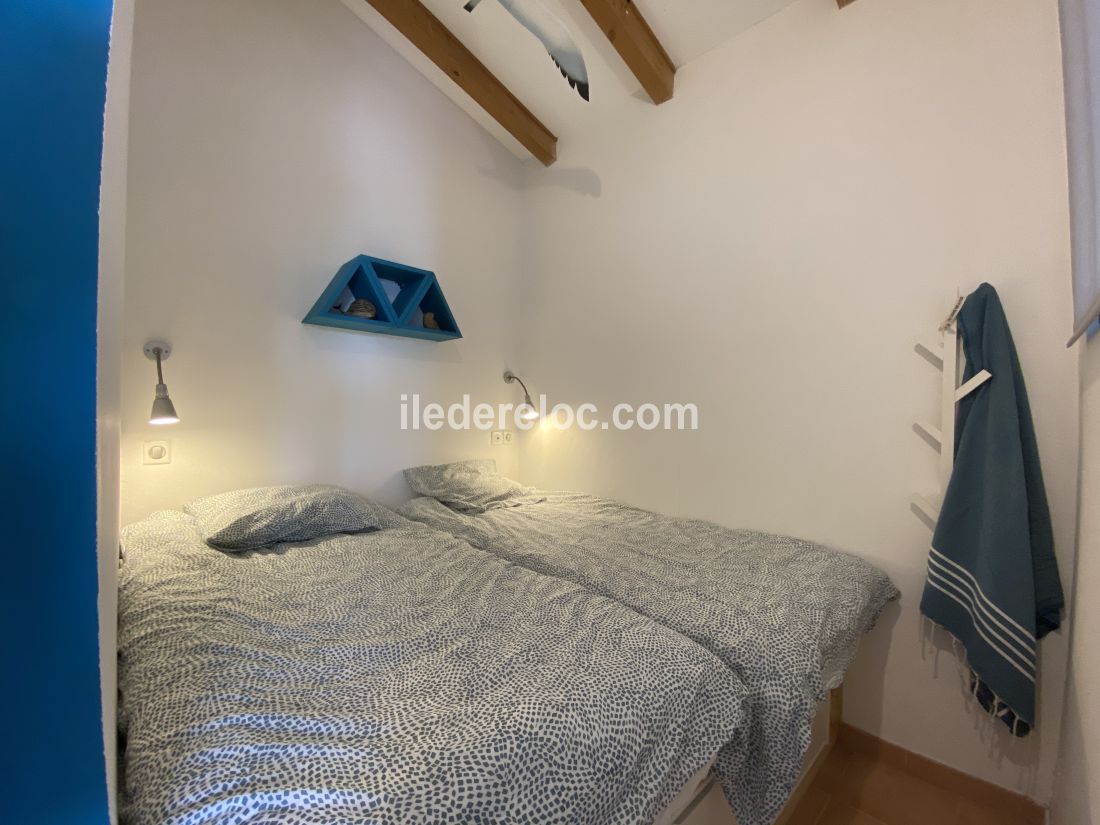 Photo 9 : CHAMBRE d'une maison située à Saint-Clément-des-Baleines, île de Ré.