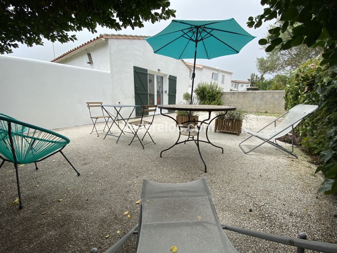 Photo 10 : TERRASSE d'une maison située à Saint-Clément-des-Baleines, île de Ré.