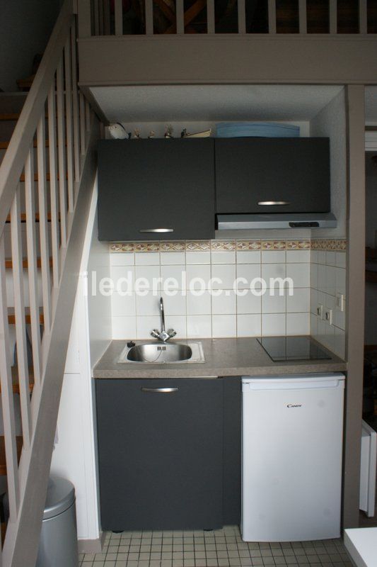 Photo 7 : CUISINE d'une maison située à Saint-Martin-de-Ré, île de Ré.