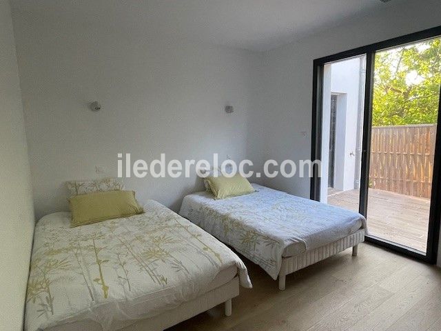 Photo 8 : CHAMBRE d'une maison située à La Flotte-en-Ré, île de Ré.