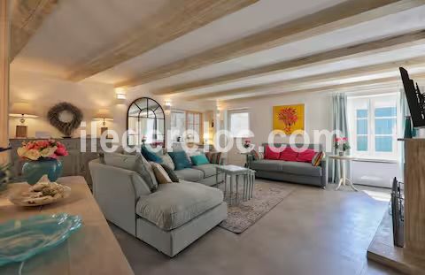 Photo 8 : SEJOUR d'une maison situ&eacute;e &agrave; Saint-Martin-de-R&eacute;, &icirc;le de R&eacute;.