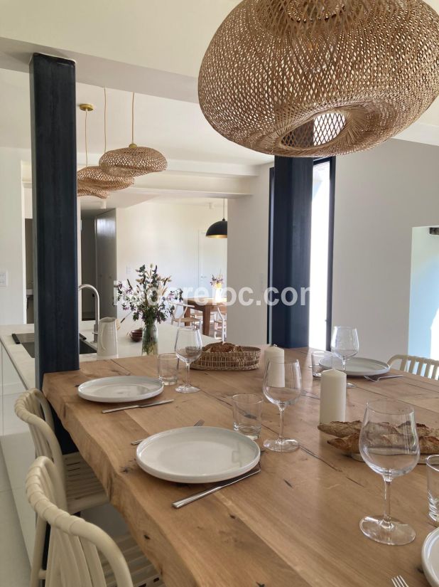 Photo 11 : CUISINE d'une maison située à Sainte-Marie-de-Ré, île de Ré.