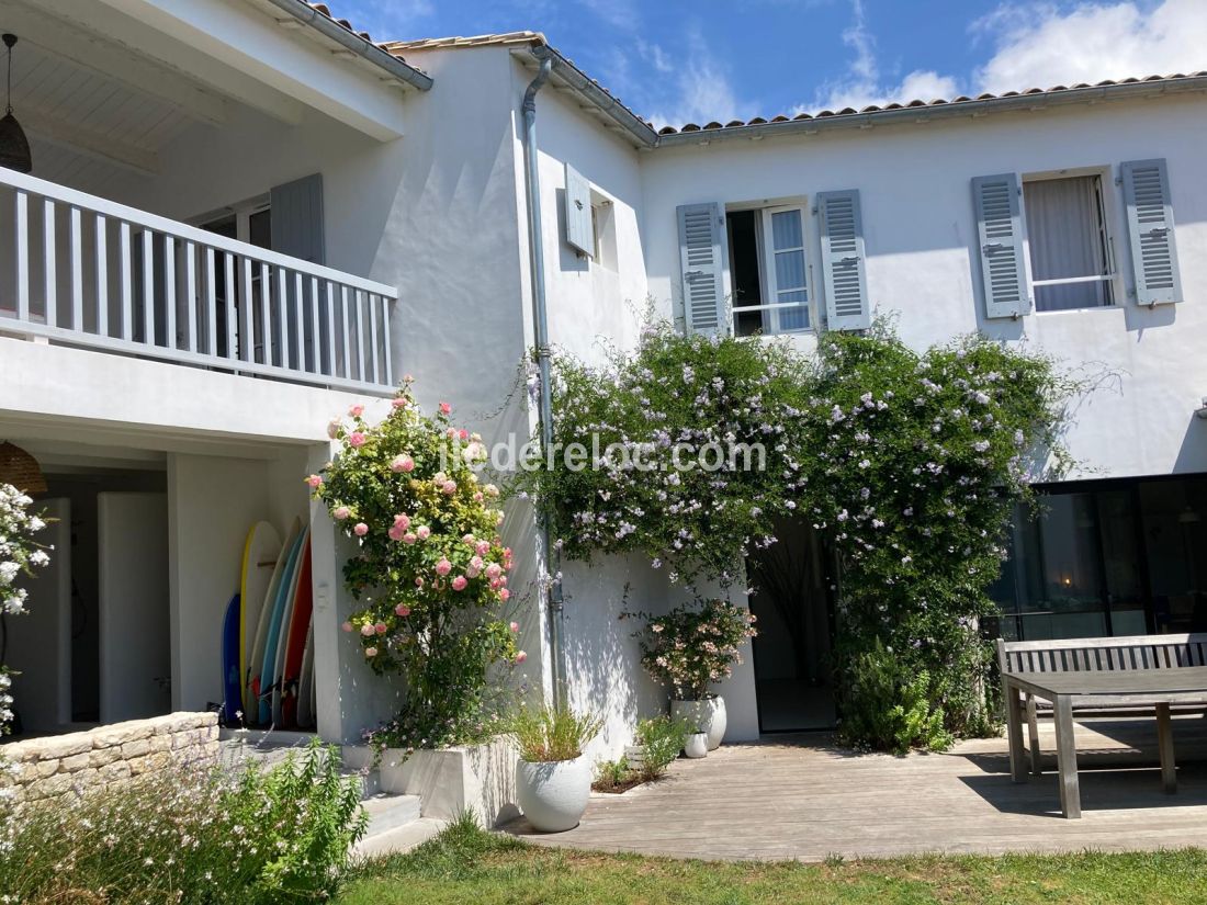Photo 9 : JARDIN d'une maison située à Sainte-Marie-de-Ré, île de Ré.