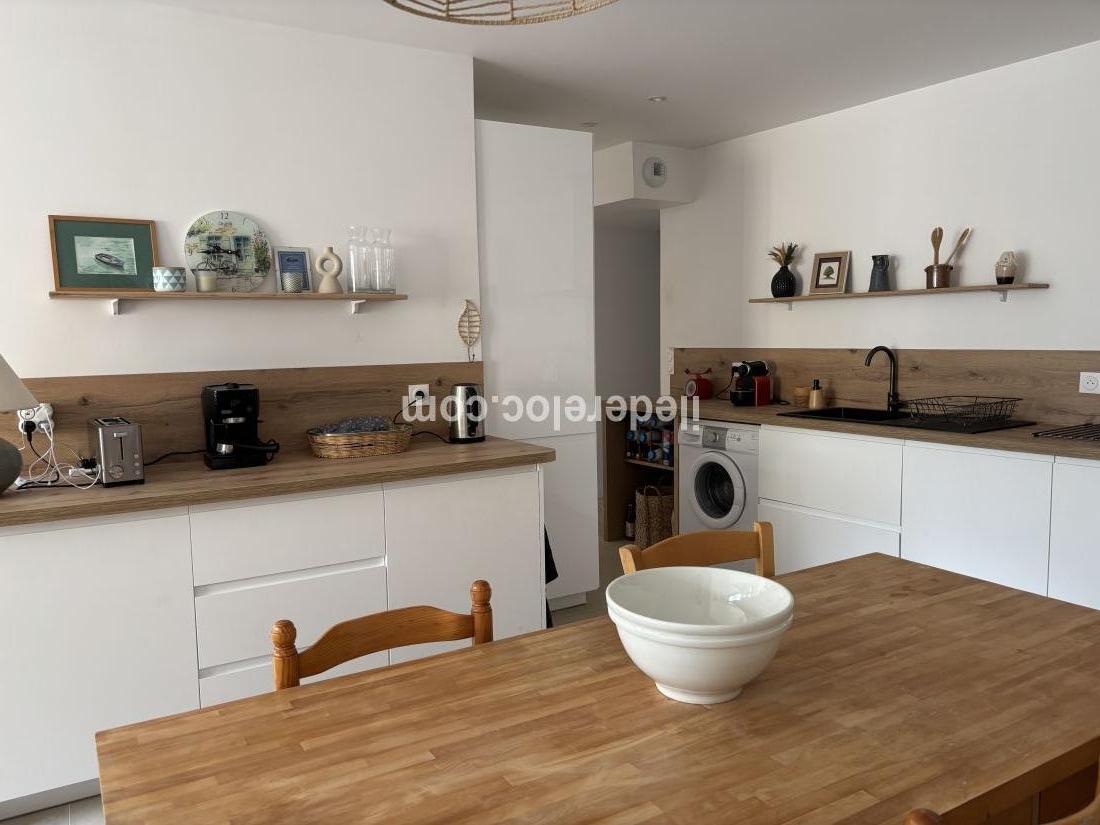 Photo 5 : CUISINE d'une maison située à La Flotte-en-Ré, île de Ré.