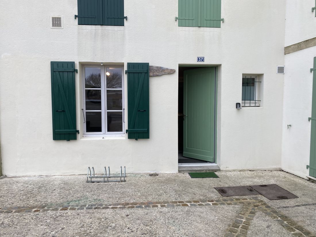 Photo 28 : EXTERIEUR d'une maison située à Saint-Martin-de-Ré, île de Ré.