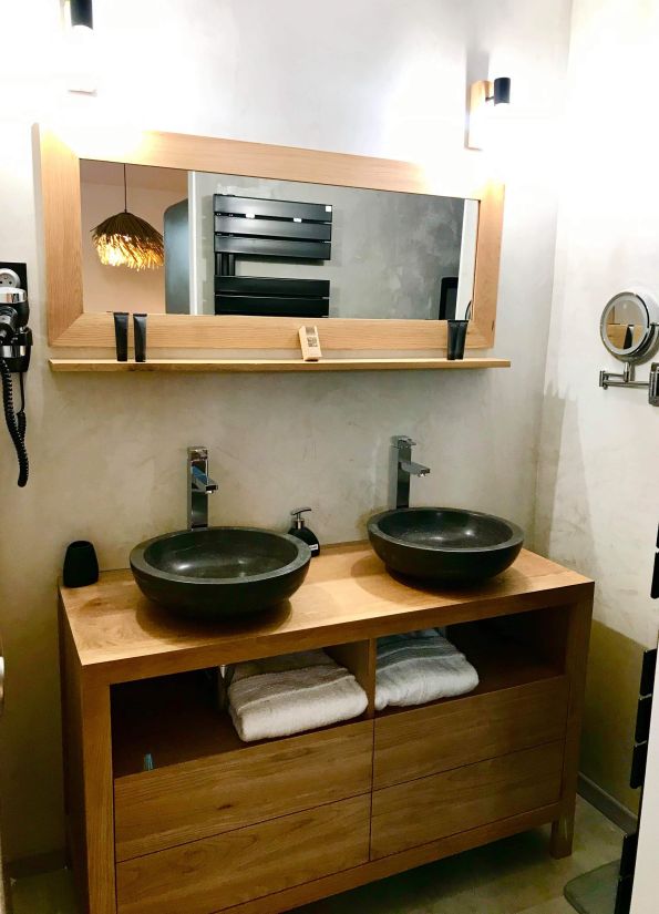 Photo 34 : SALLEDEBAIN d'une maison située à Saint-Martin-de-Ré, île de Ré.