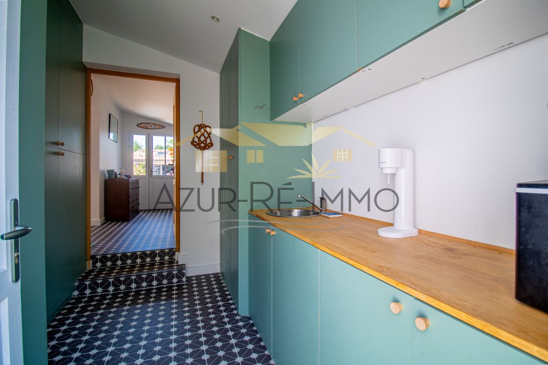 Photo 14 : NC d'une maison situ&eacute;e &agrave; Le Bois-Plage-en-R&eacute;, &icirc;le de R&eacute;.