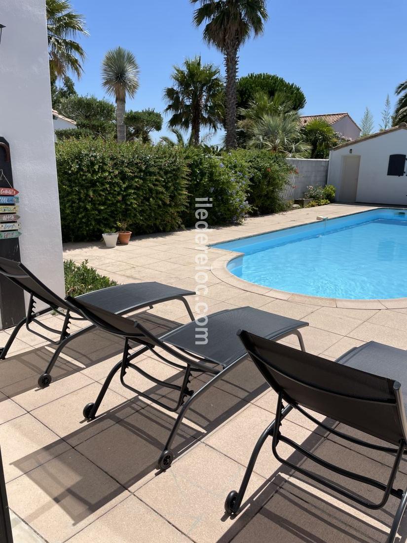 Photo 23 : PISCINE d'une maison située à Rivedoux-Plage, île de Ré.
