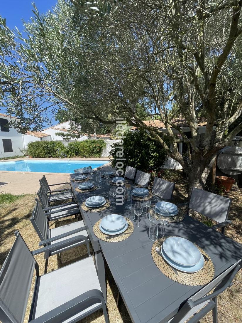 Photo 20 : EXTERIEUR d'une maison située à Rivedoux-Plage, île de Ré.