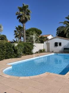 Ile de Ré:Villa « dolce vita » : entre mer et piscine