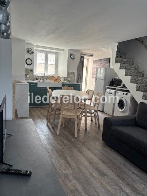 Photo 7 : CUISINE d'une maison située à Saint-Martin-de-Ré, île de Ré.