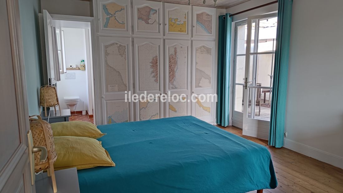 Photo 5 : CHAMBRE d'une maison située à Loix, île de Ré.