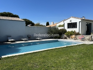 Ile de Ré:Belle villa avec piscine chauffée privée et jardin ensoleillés
