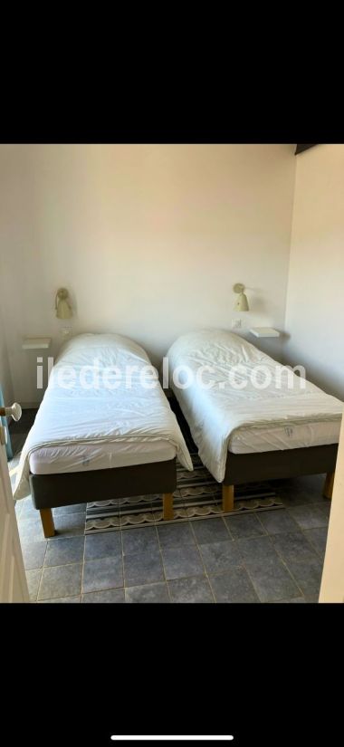 Photo 4 : CHAMBRE d'une maison située à La Couarde-sur-mer, île de Ré.