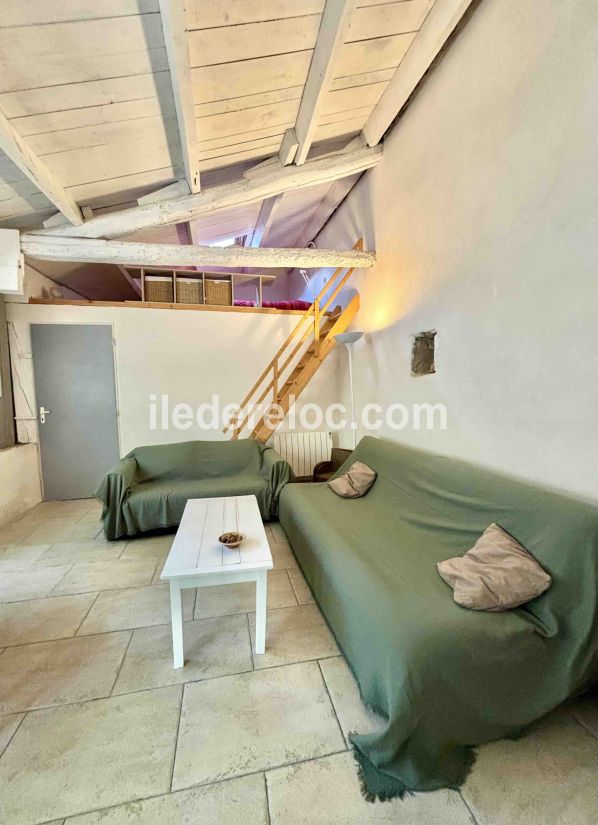 Photo 5 : SEJOUR d'une maison située à Saint-Martin-de-Ré, île de Ré.