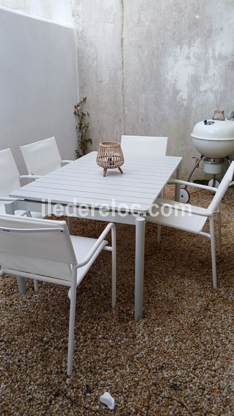 Photo 44 : TERRASSE d'une maison situ&eacute;e &agrave; Les Portes-en-R&eacute;, &icirc;le de R&eacute;.