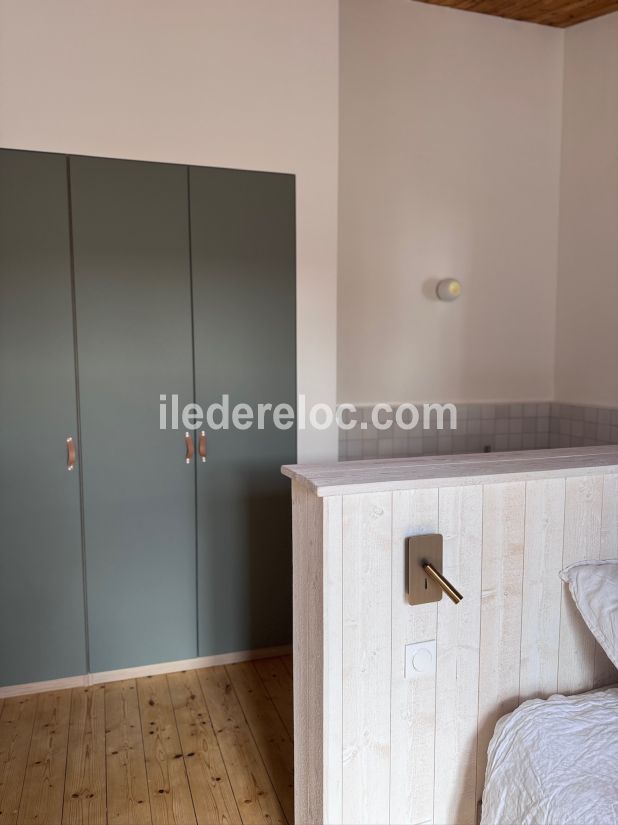 Photo 36 : SALLEDEBAIN d'une maison située à Les Portes-en-Ré, île de Ré.