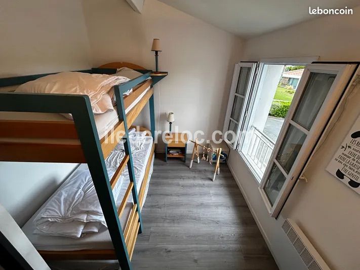 Photo 5 : CHAMBRE d'une maison située à La Flotte-en-Ré, île de Ré.