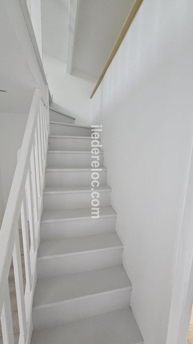 Photo 11 : MEZZANINE d'une maison située à Ars en Ré, île de Ré.