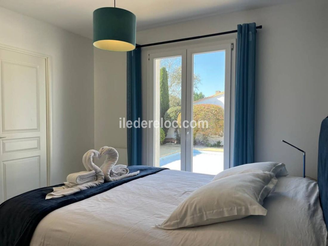 Photo 14 : CHAMBRE d'une maison située à Le Bois-Plage-en-Ré, île de Ré.