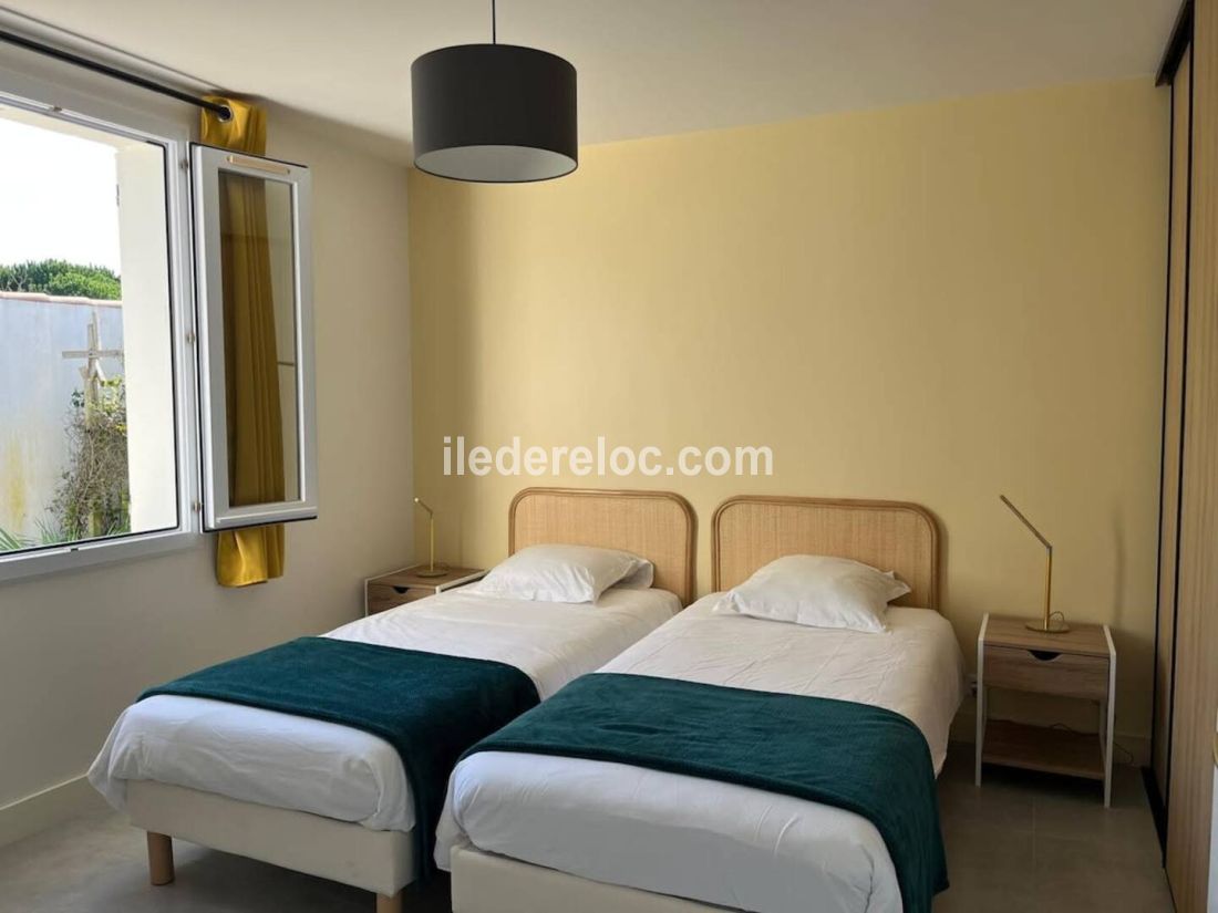 Photo 15 : CHAMBRE d'une maison située à Le Bois-Plage-en-Ré, île de Ré.