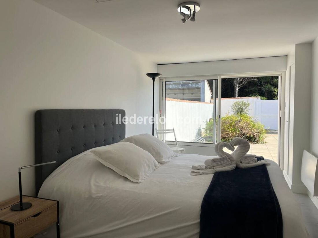 Photo 16 : CHAMBRE d'une maison située à Le Bois-Plage-en-Ré, île de Ré.
