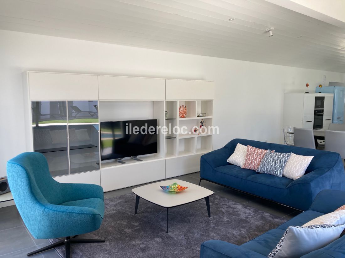 Photo 6 : SEJOUR d'une maison située à Le Bois-Plage-en-Ré, île de Ré.