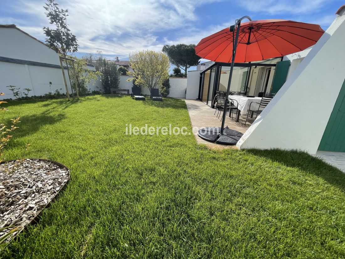 Photo 15 : JARDIN d'une maison située à Saint-Martin-de-Ré, île de Ré.