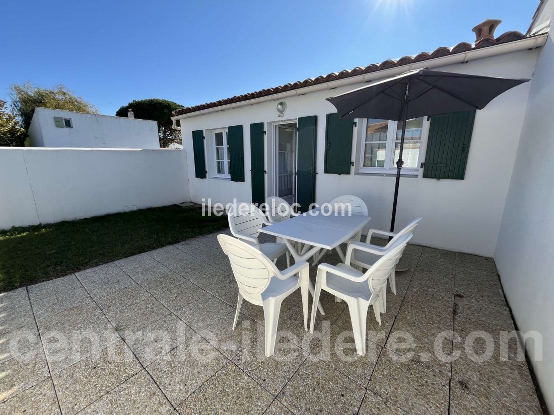 Photo 5 : NC d'une maison située à Ars en Ré, île de Ré.