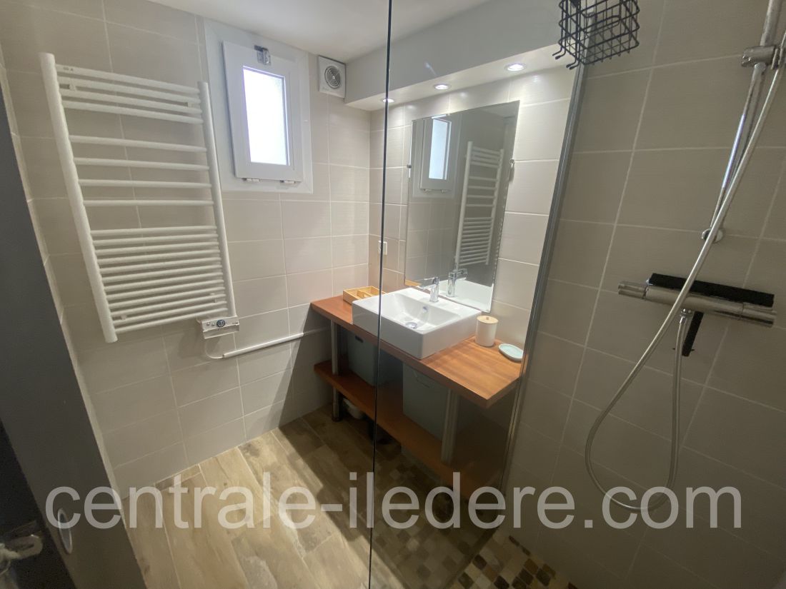 Photo 19 : NC d'une maison situ&eacute;e &agrave; La Couarde-sur-mer, &icirc;le de R&eacute;.