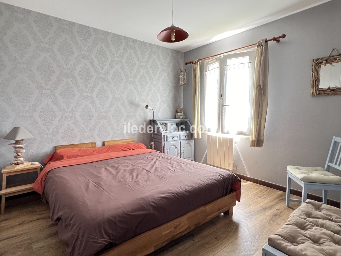 Photo 10 : CHAMBRE d'une maison située à Le Bois-Plage-en-Ré, île de Ré.