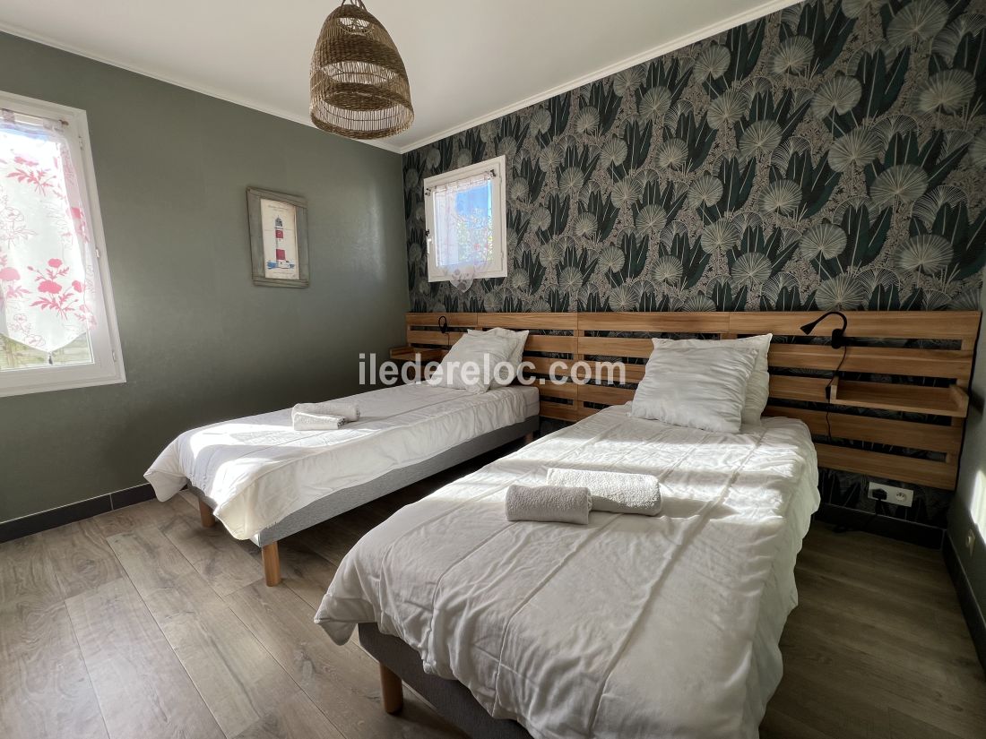 Photo 17 : CHAMBRE d'une maison situ&eacute;e &agrave; Le Bois-Plage-en-R&eacute;, &icirc;le de R&eacute;.