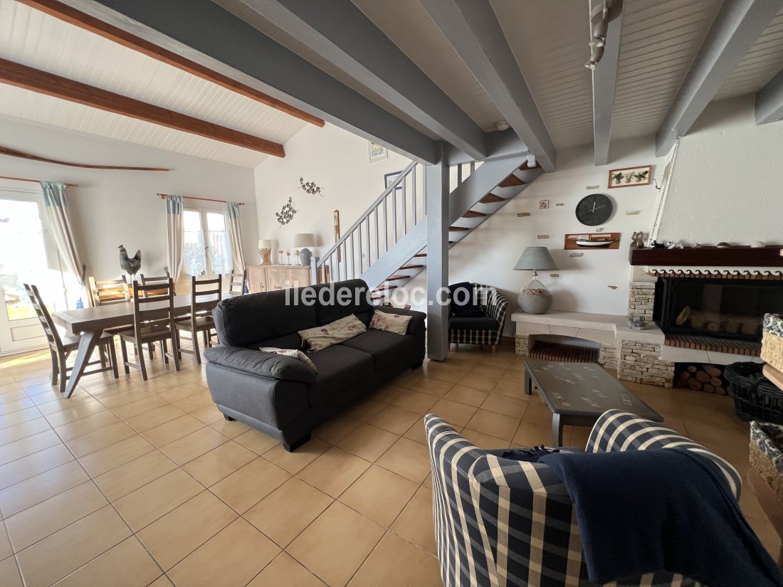 Photo 9 : SEJOUR d'une maison situ&eacute;e &agrave; Le Bois-Plage-en-R&eacute;, &icirc;le de R&eacute;.