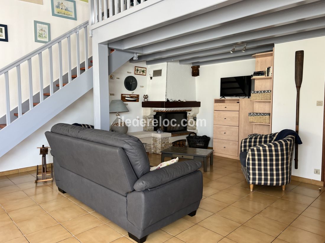 Photo 10 : SEJOUR d'une maison situ&eacute;e &agrave; Le Bois-Plage-en-R&eacute;, &icirc;le de R&eacute;.
