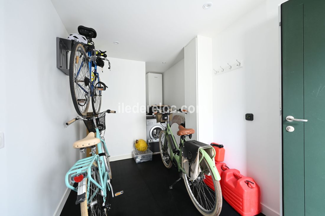 Photo 10 : ENTREE d'une maison située à Ars en Ré, île de Ré.