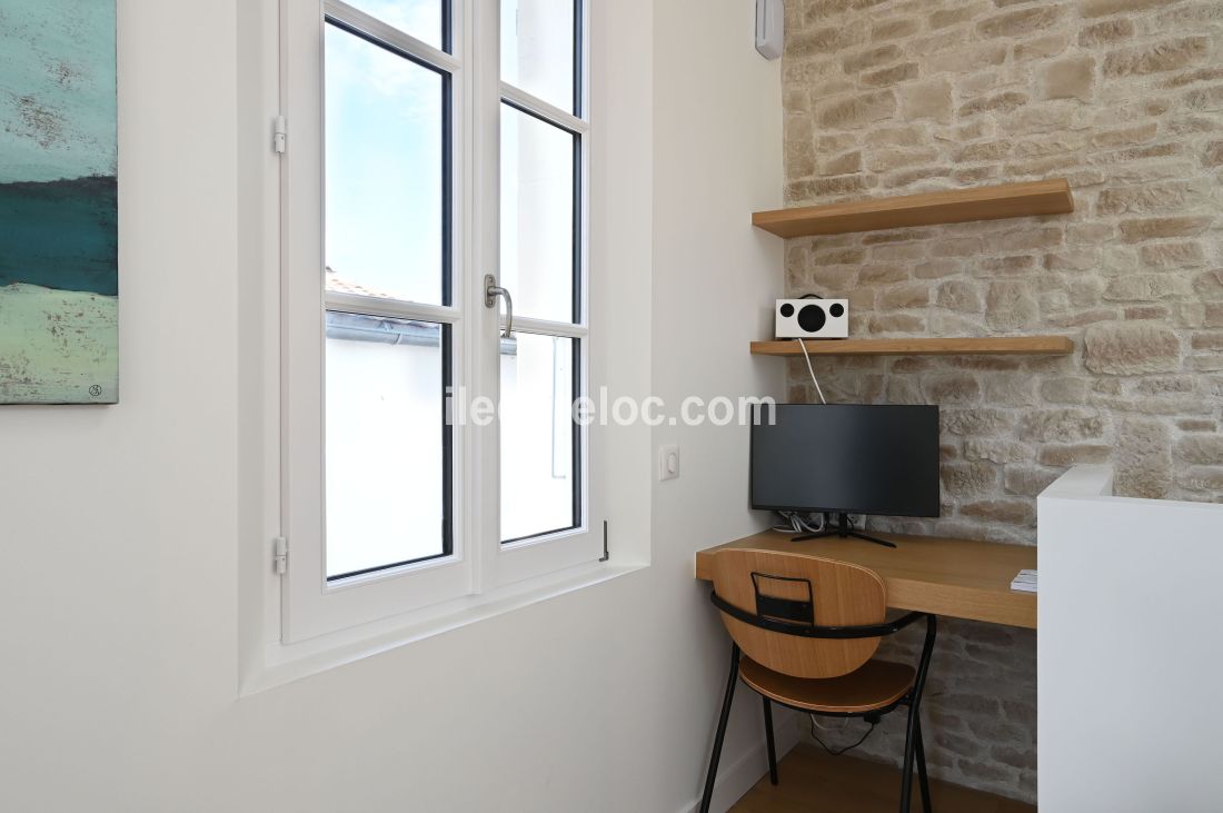 Photo 17 : SEJOUR d'une maison située à Ars en Ré, île de Ré.